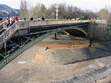 The side-bridge, which connects the main bridge to Margaret Island